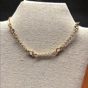 Avon vintage delicate facets bracelet, small 6 1/2 inches